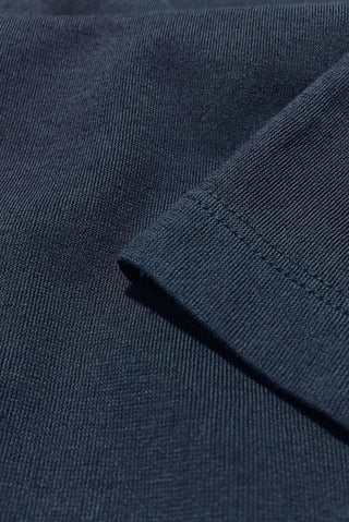 Vopima V cotton neckline t-shirt